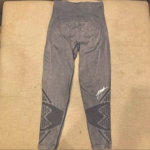 Light blue leggings with cut out details